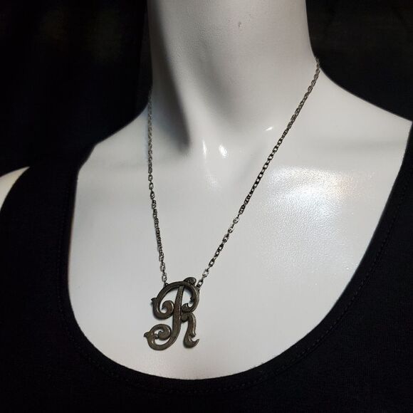 JK Silver R Necklace - Picture 1 of 5